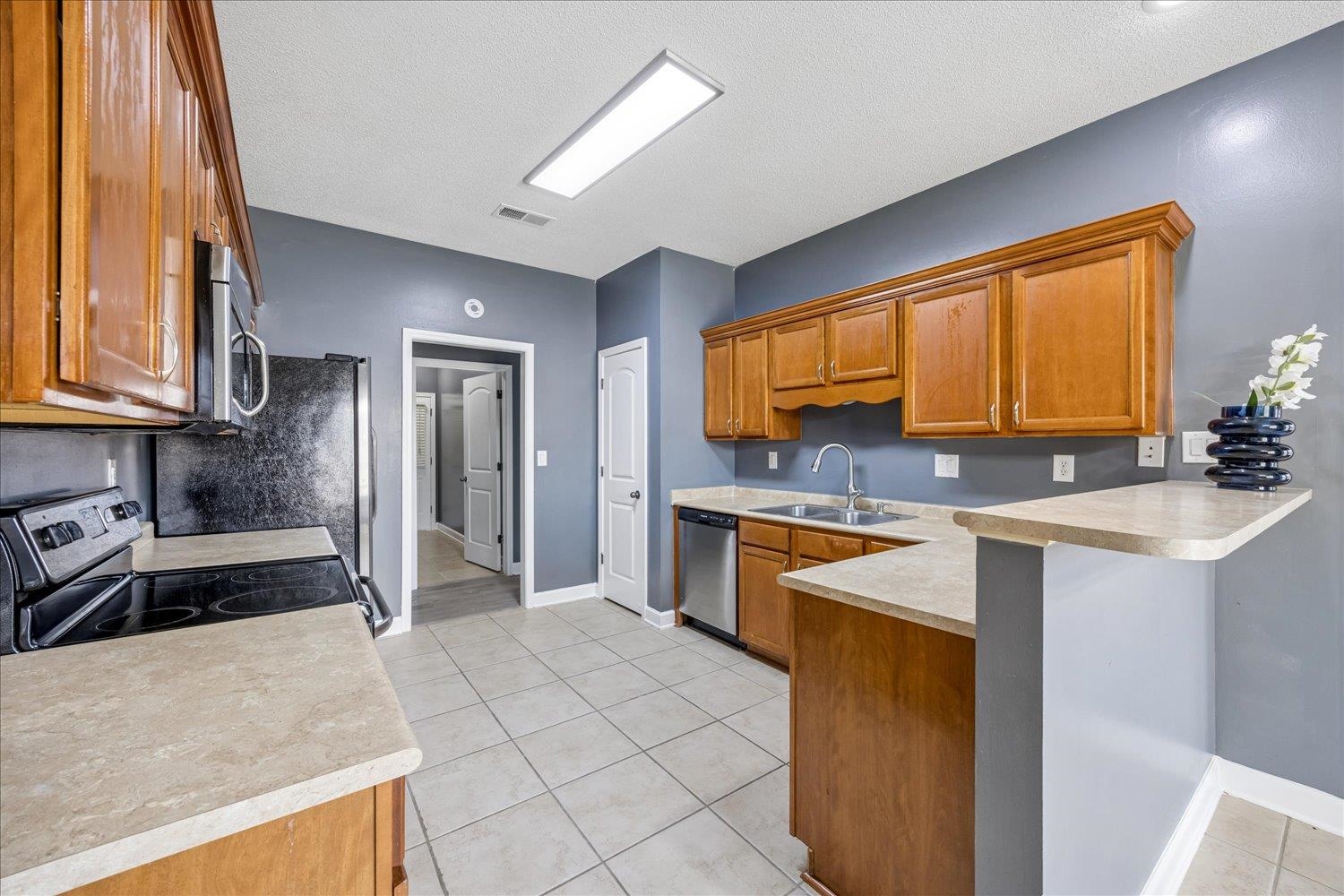 10220 ADIKSON DR