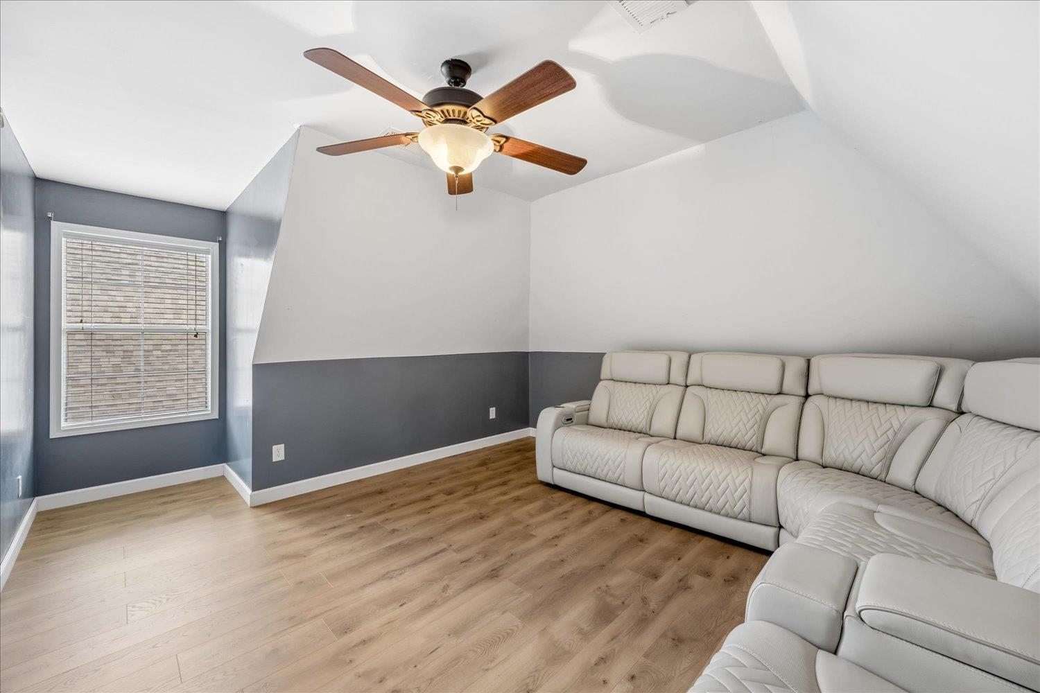 10220 ADIKSON DR