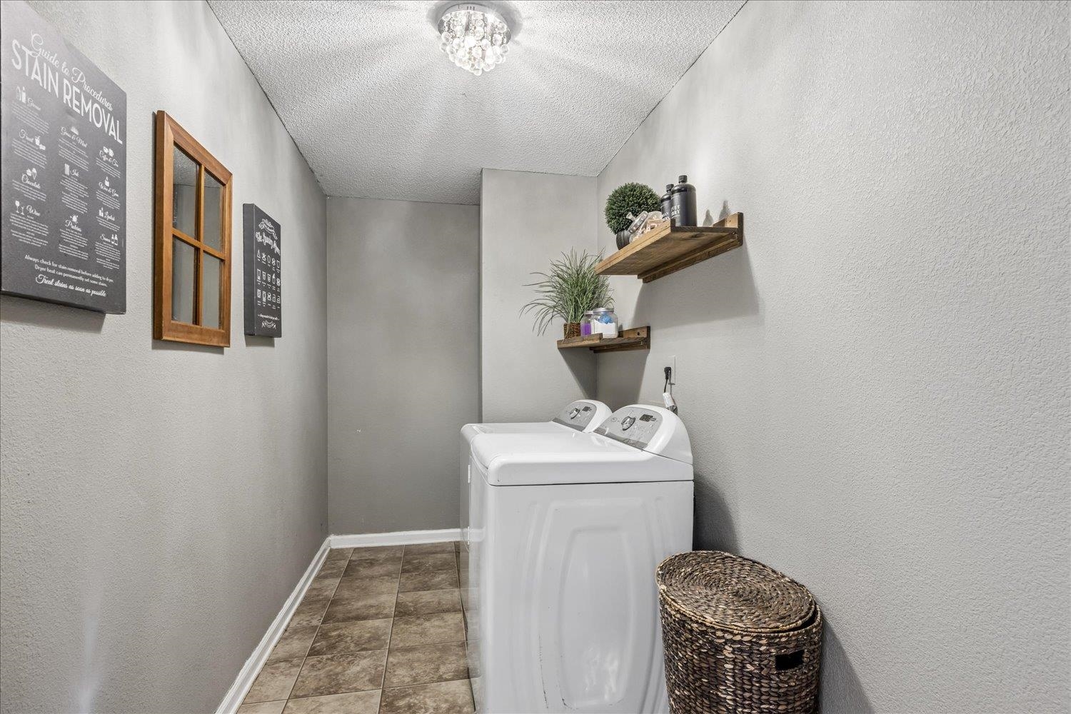 5073 STONE SHADOWS DR