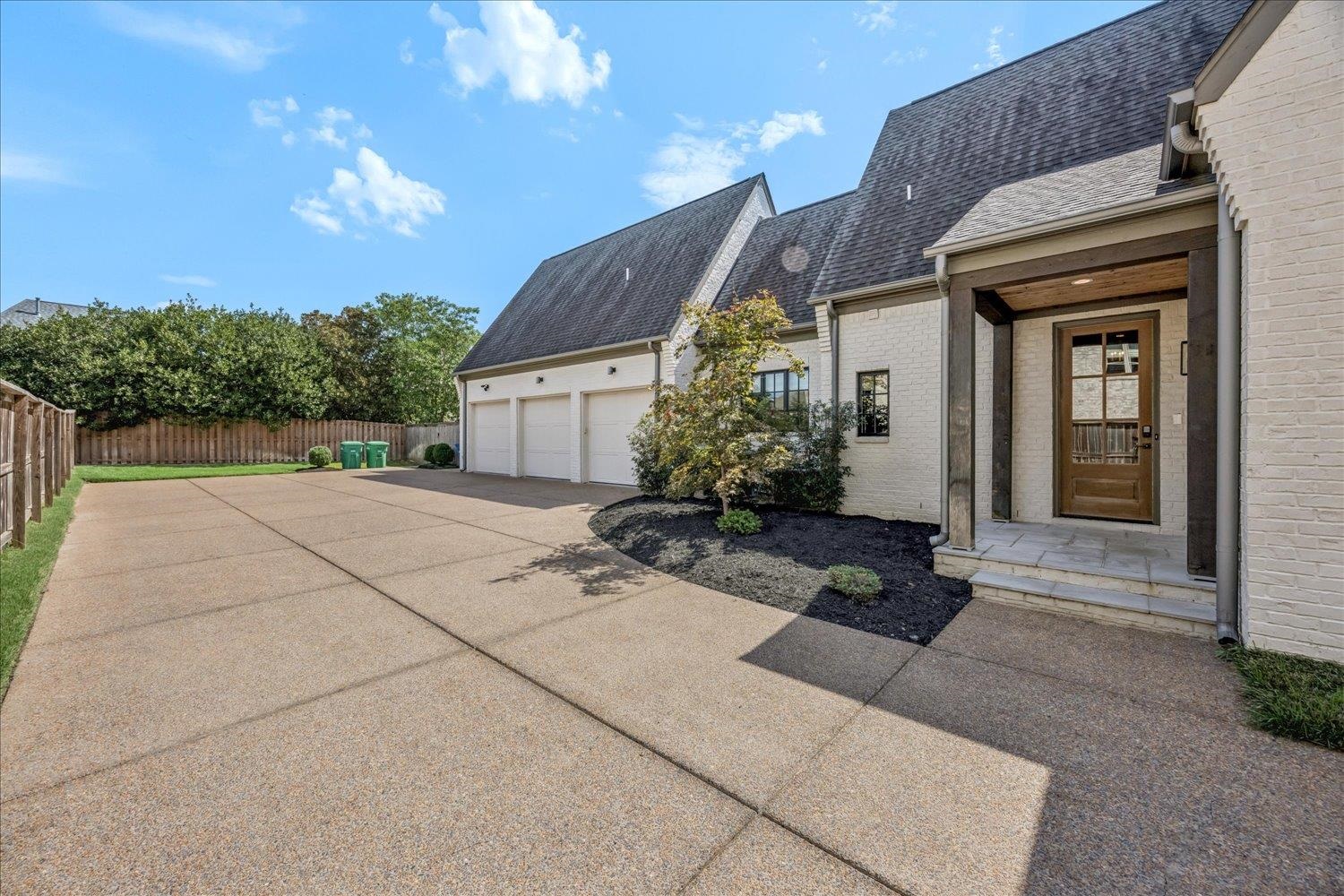 3182 CHAPEL WOODS CV