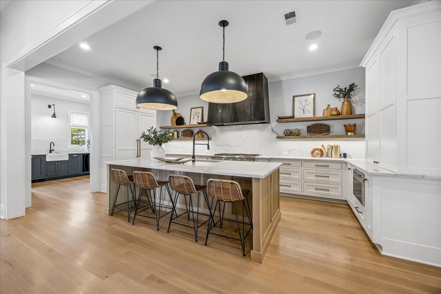 3182 CHAPEL WOODS CV