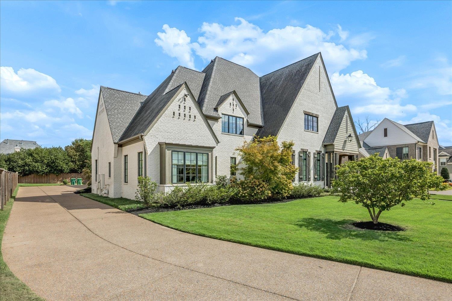 3182 CHAPEL WOODS CV