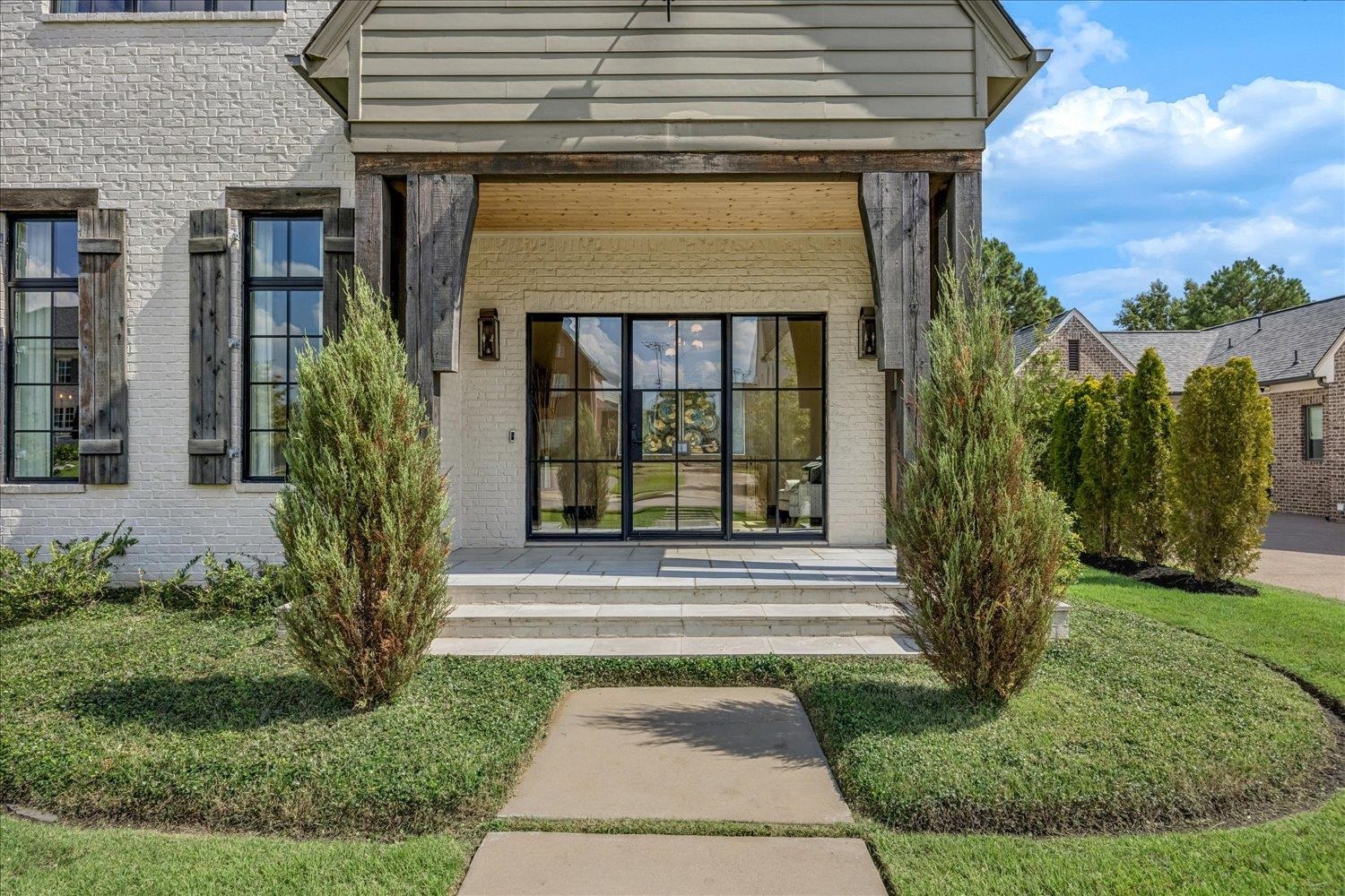 3182 CHAPEL WOODS CV