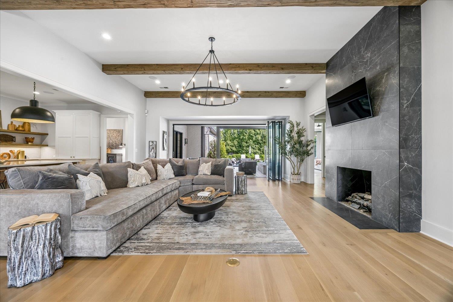 3182 CHAPEL WOODS CV