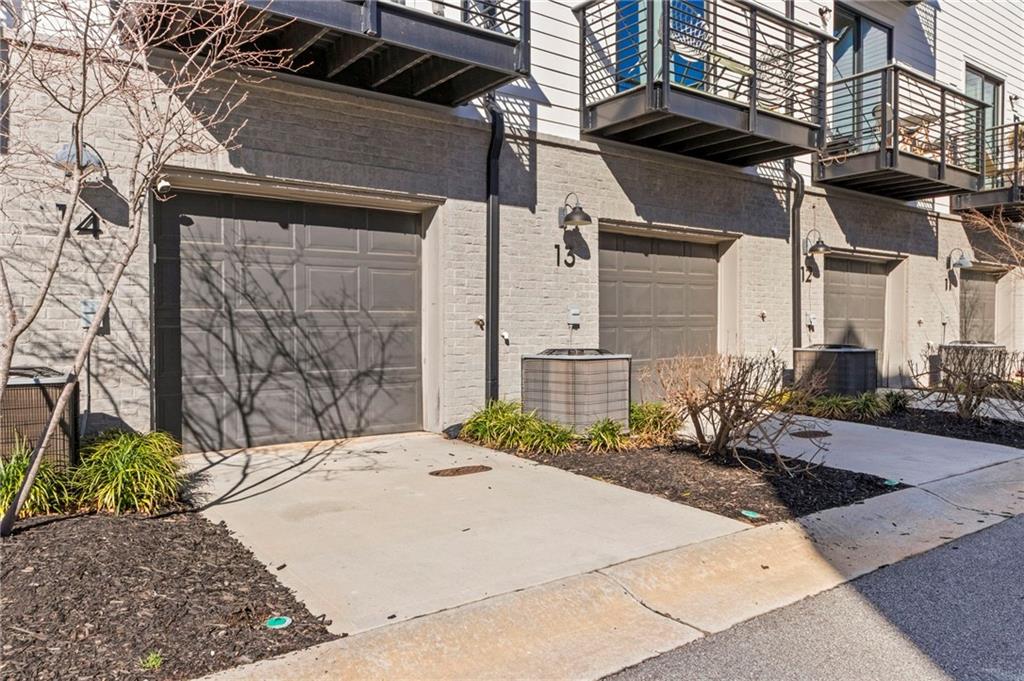 1350 May Avenue Unit 14