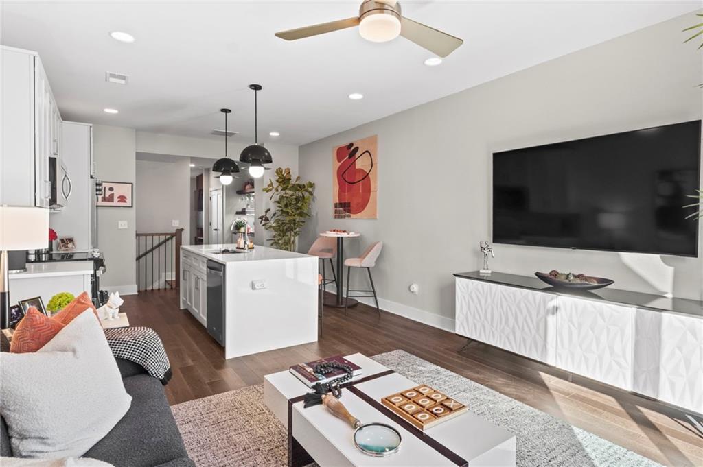1350 May Avenue Unit 14