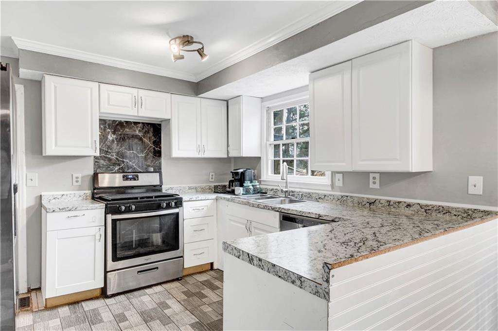 1477 Thornhill Court SW