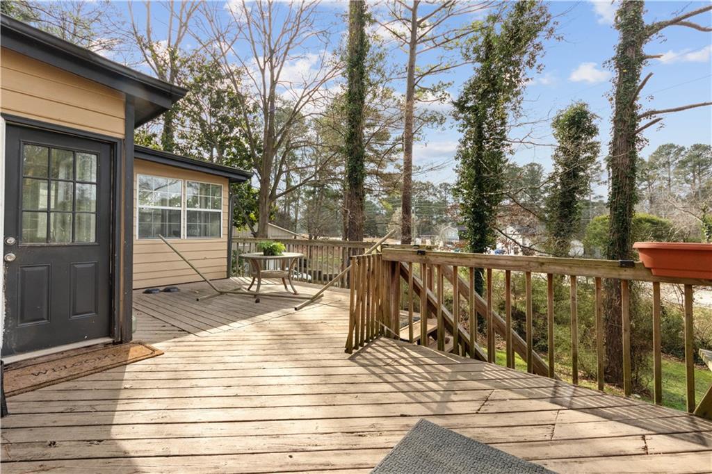 1477 Thornhill Court SW