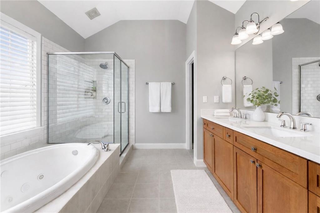 5452 Wentworth Street