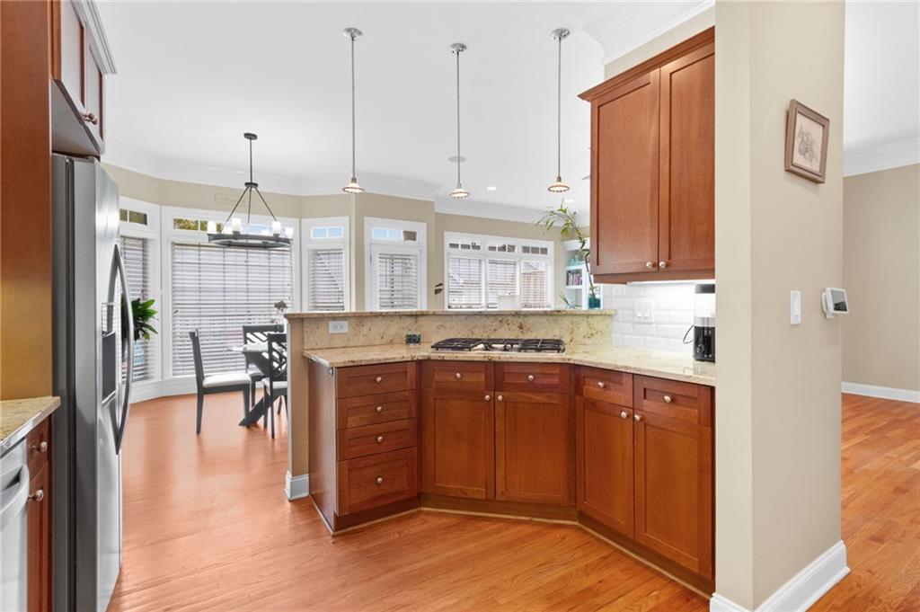 5452 Wentworth Street