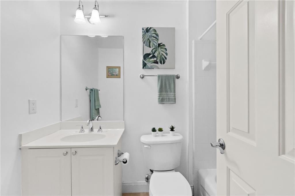 5452 Wentworth Street