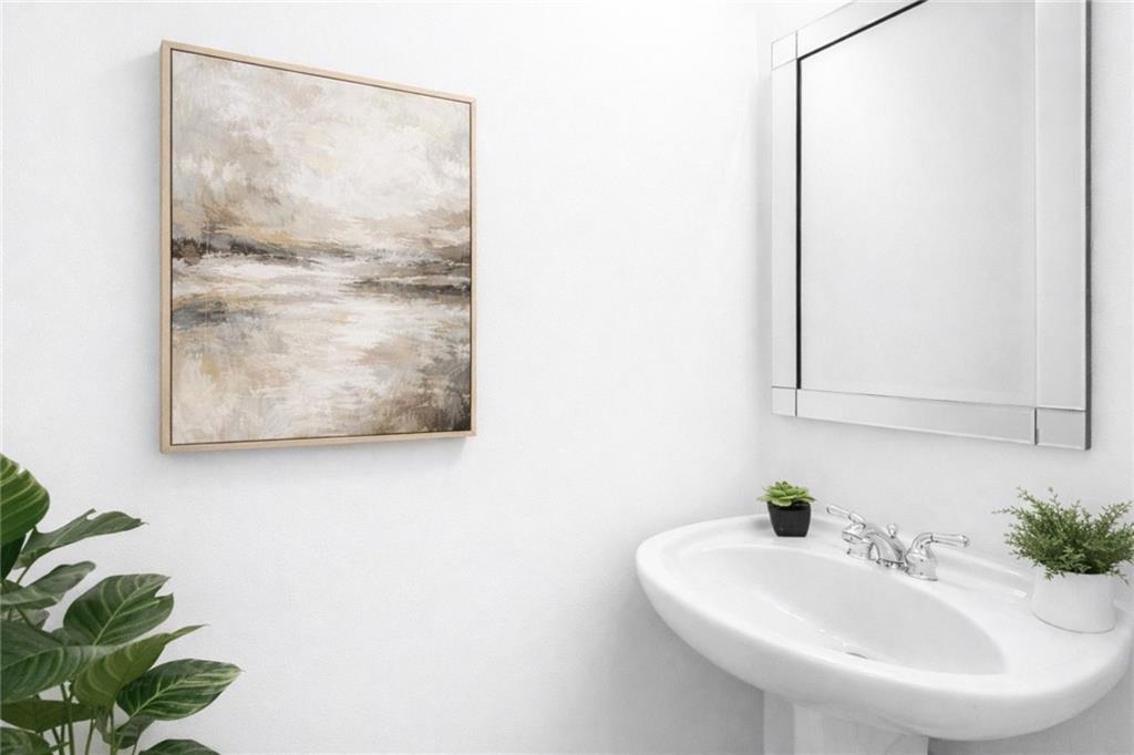 5452 Wentworth Street