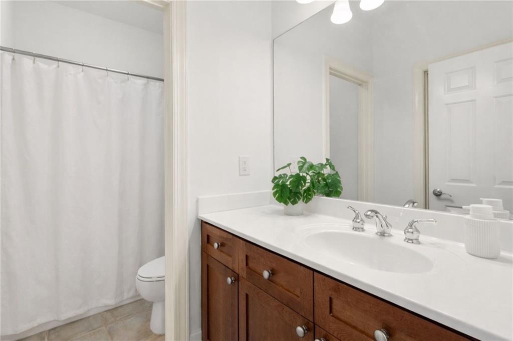 5452 Wentworth Street