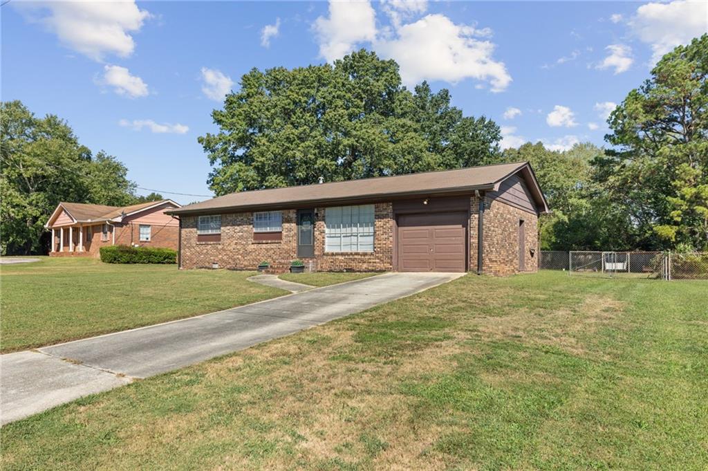 1064 Meadowbrook Lane NW