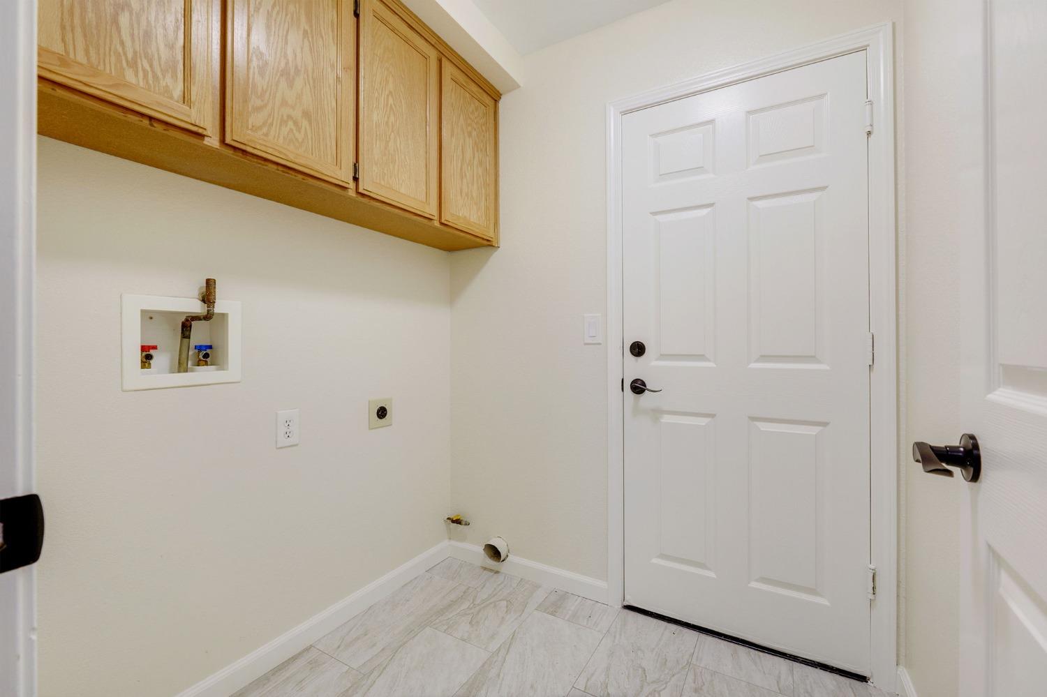 3015 Hortaleza Place