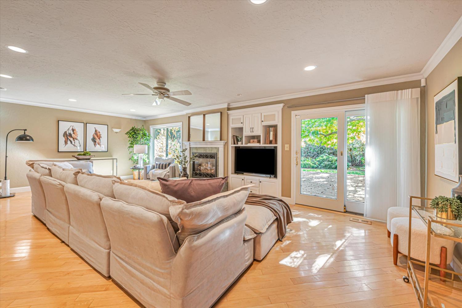 5102 Cowell Boulevard