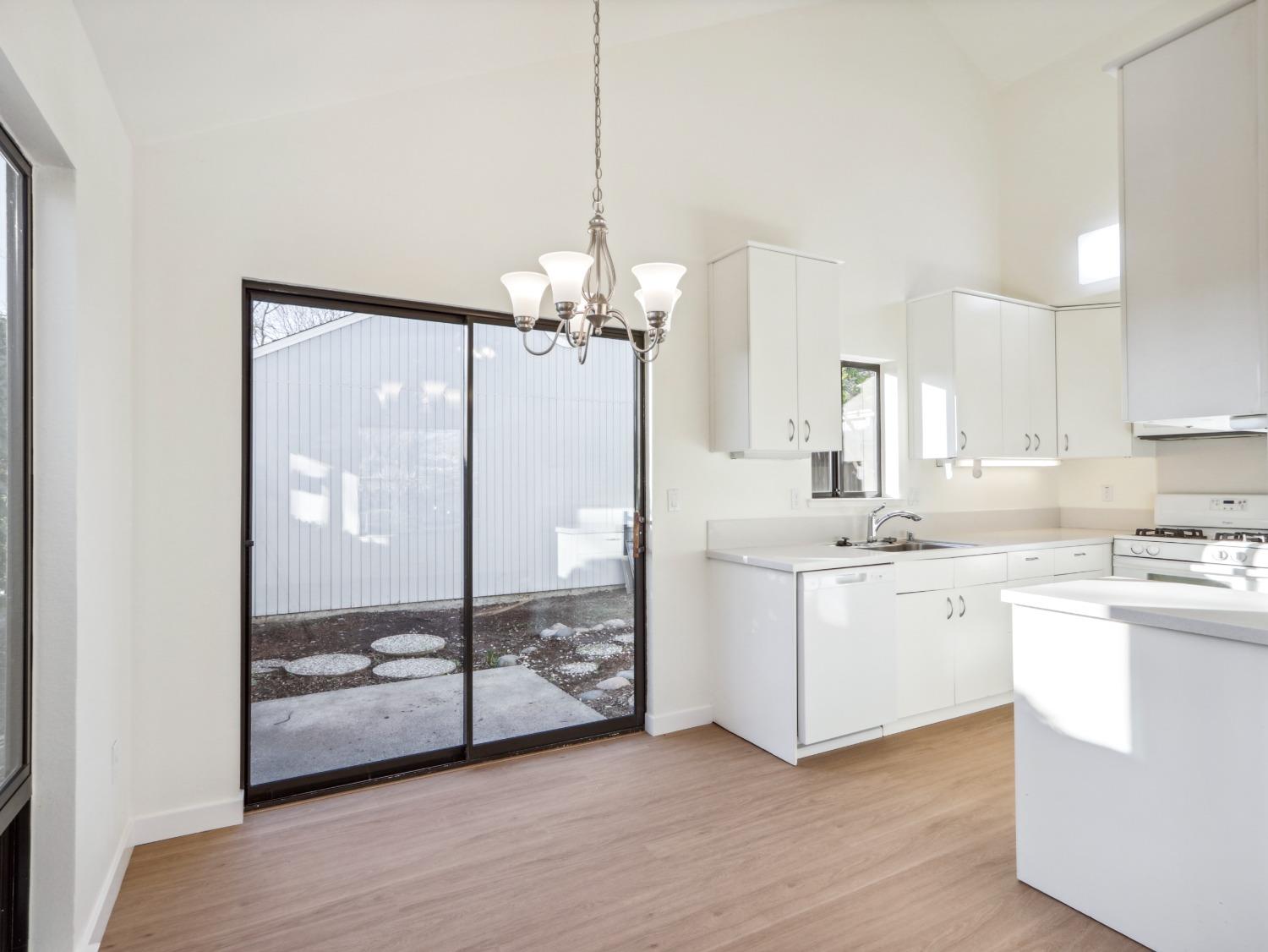 1330 Antelope Avenue 17