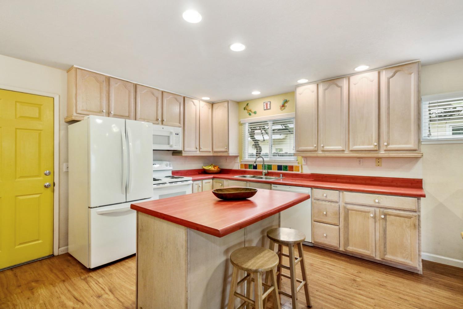 2527 Whittier Drive