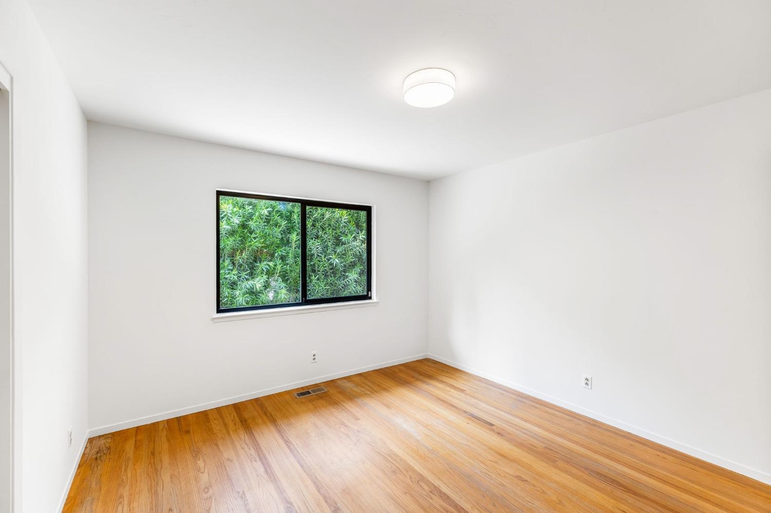 27388 Meadowbrook Drive