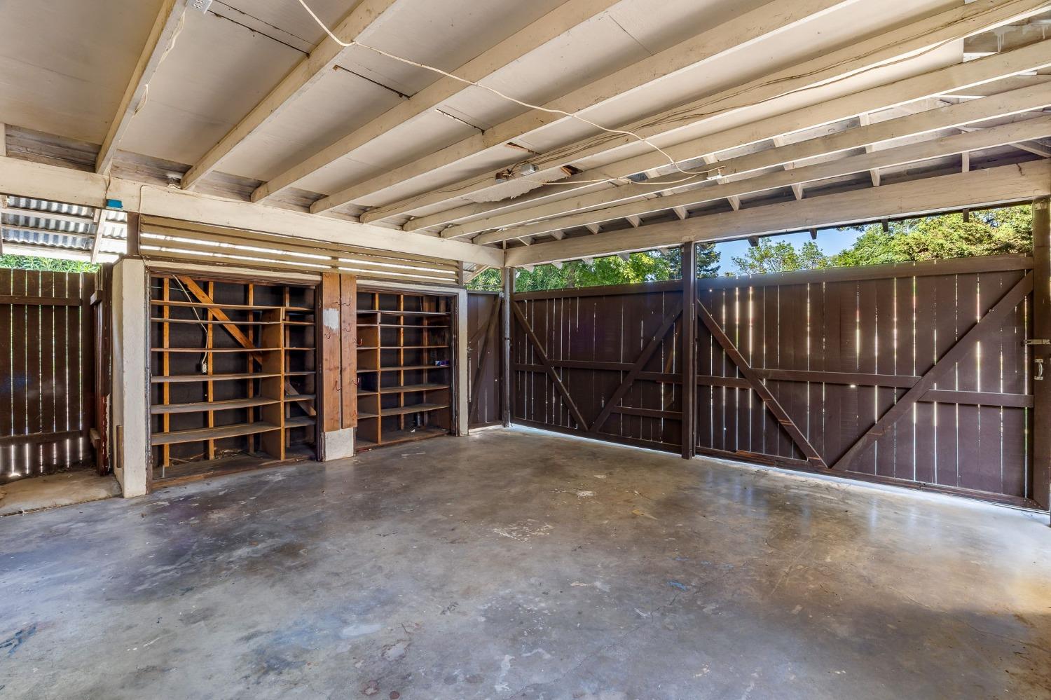 27388 Meadowbrook Drive