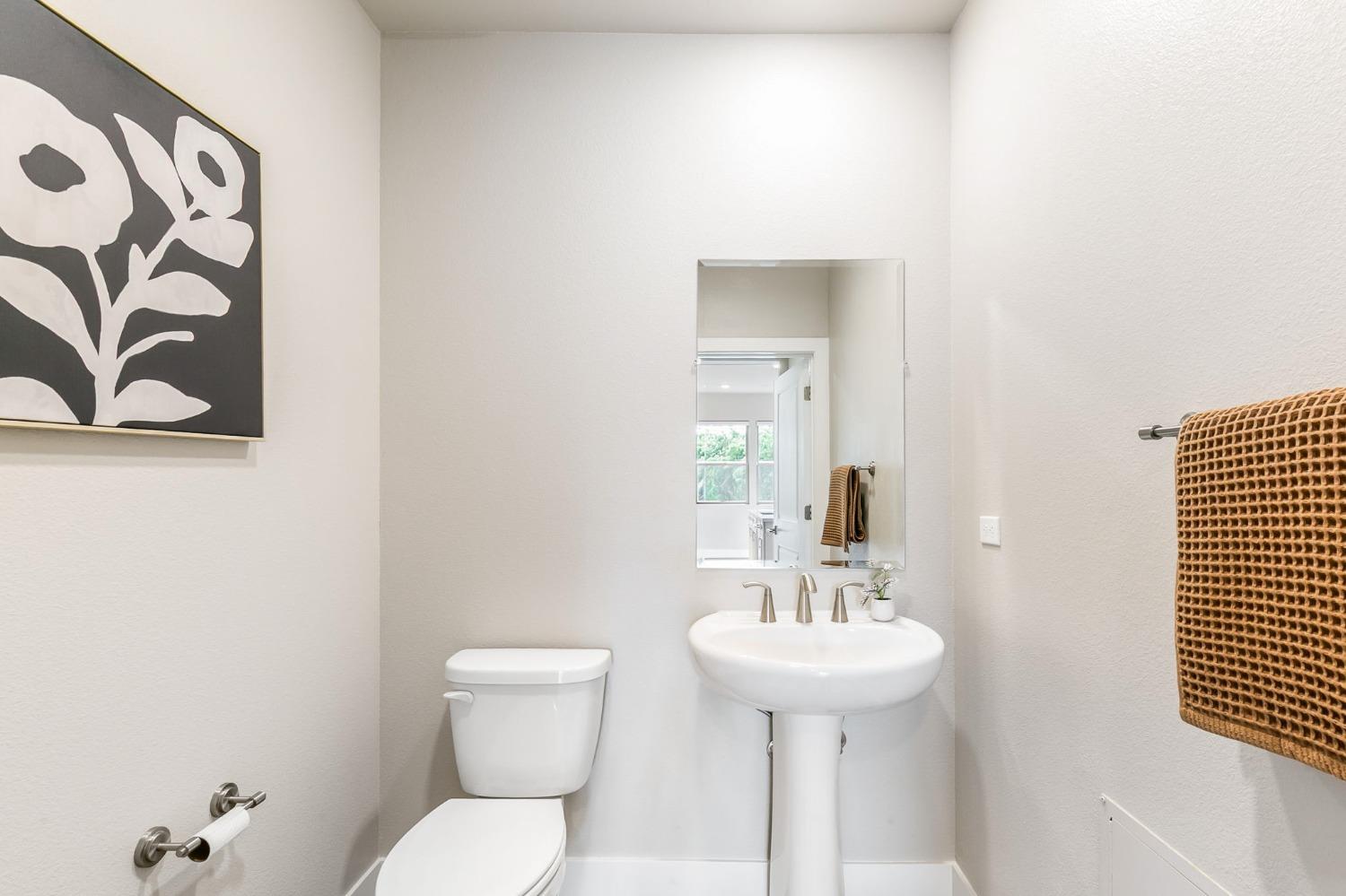 1661 Spring Street 335