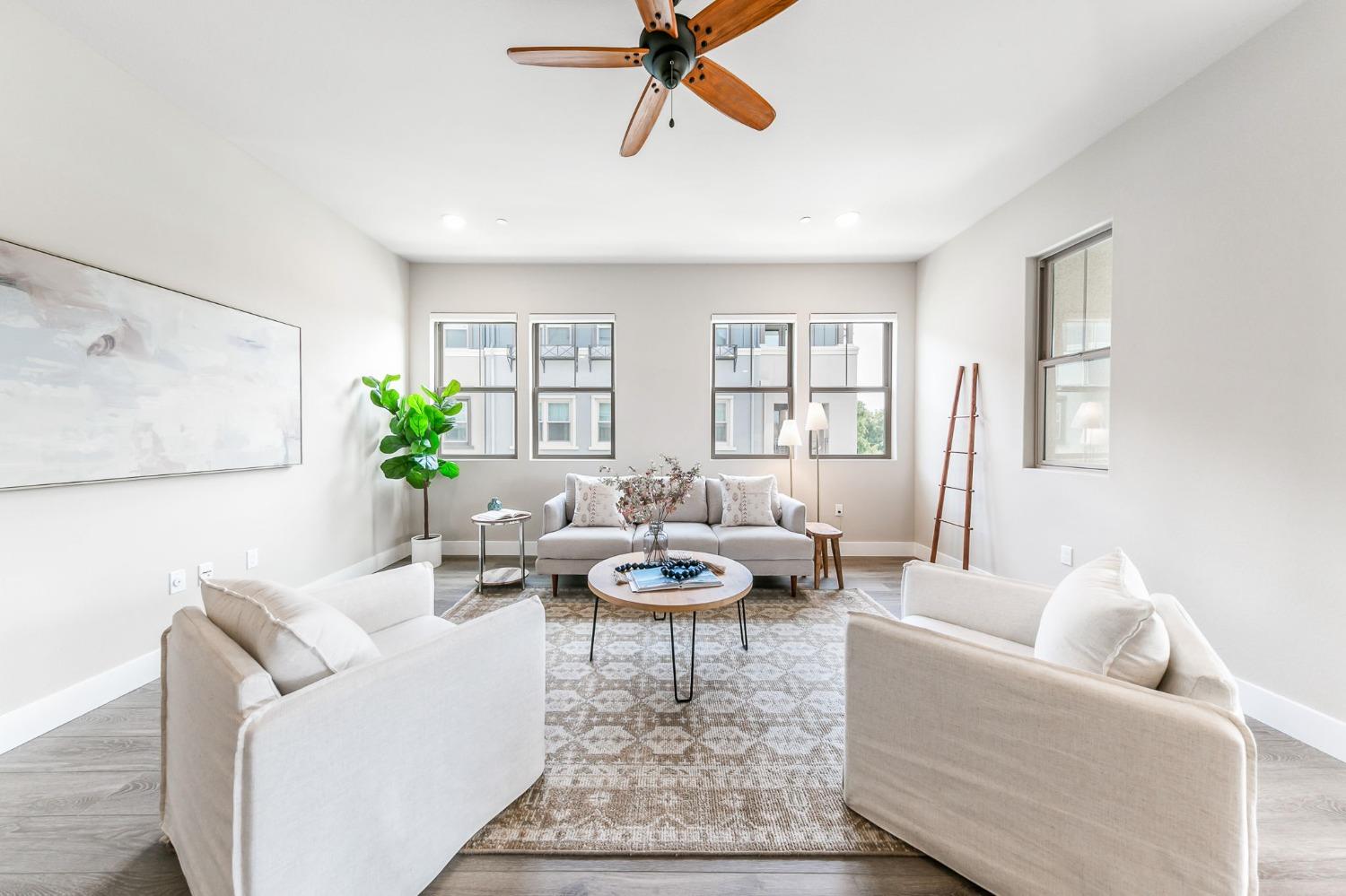 1661 Spring Street 335