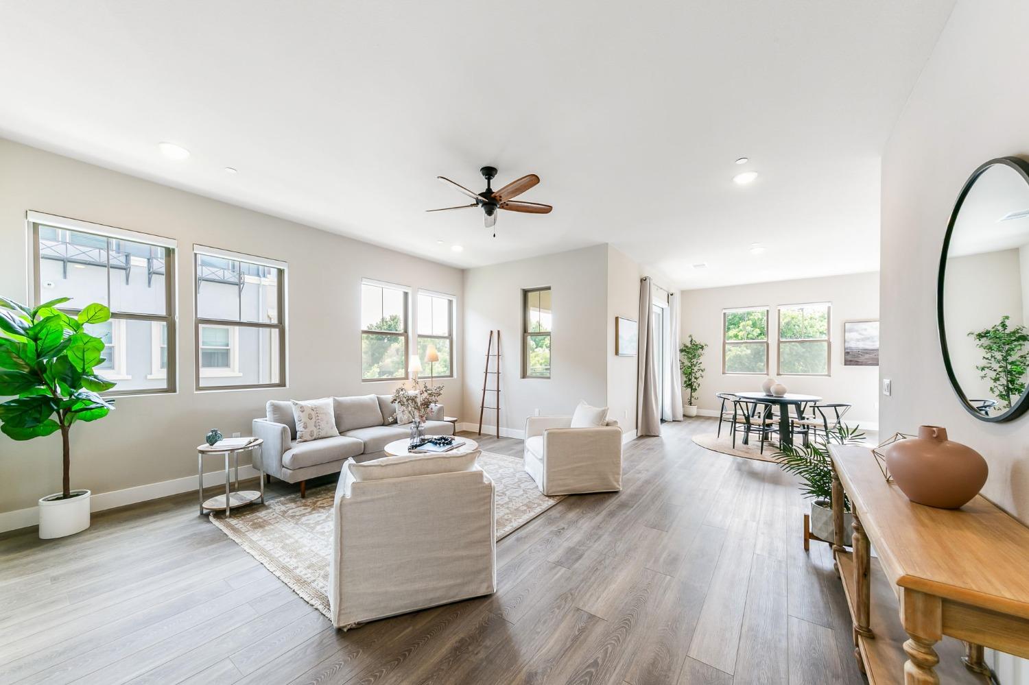 1661 Spring Street 335