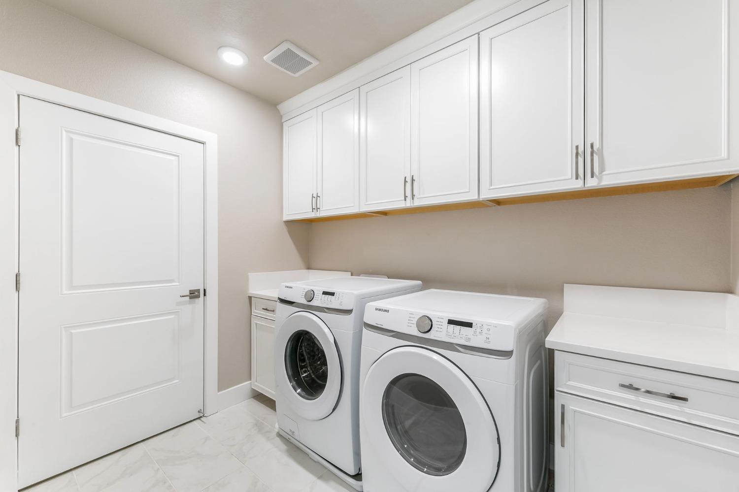 1661 Spring Street 335