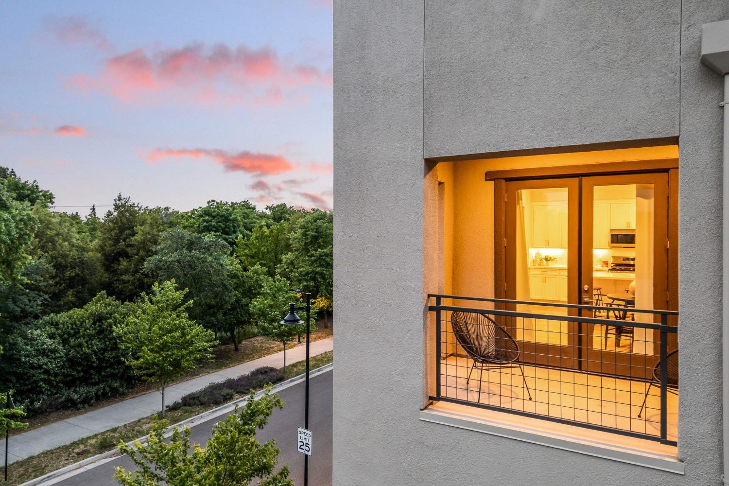 1661 Spring Street 335