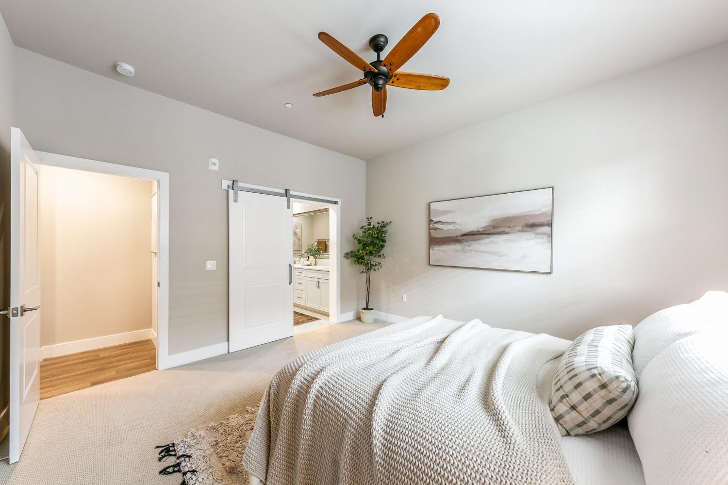 1661 Spring Street 335