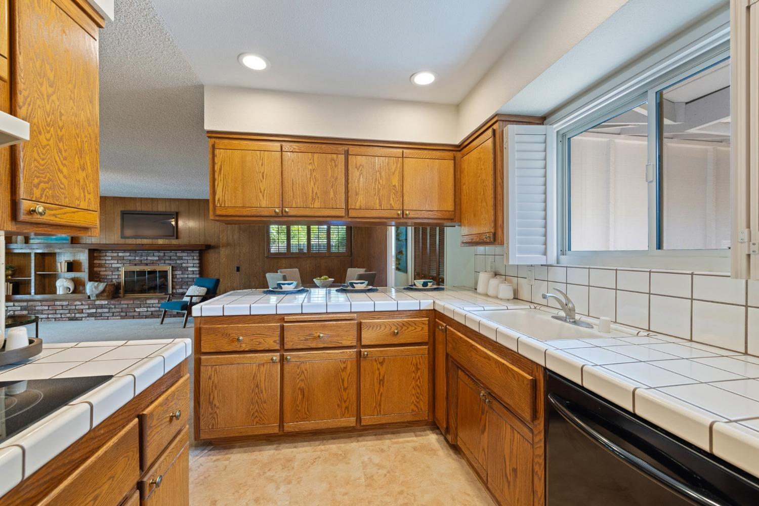 641 Cleveland Street