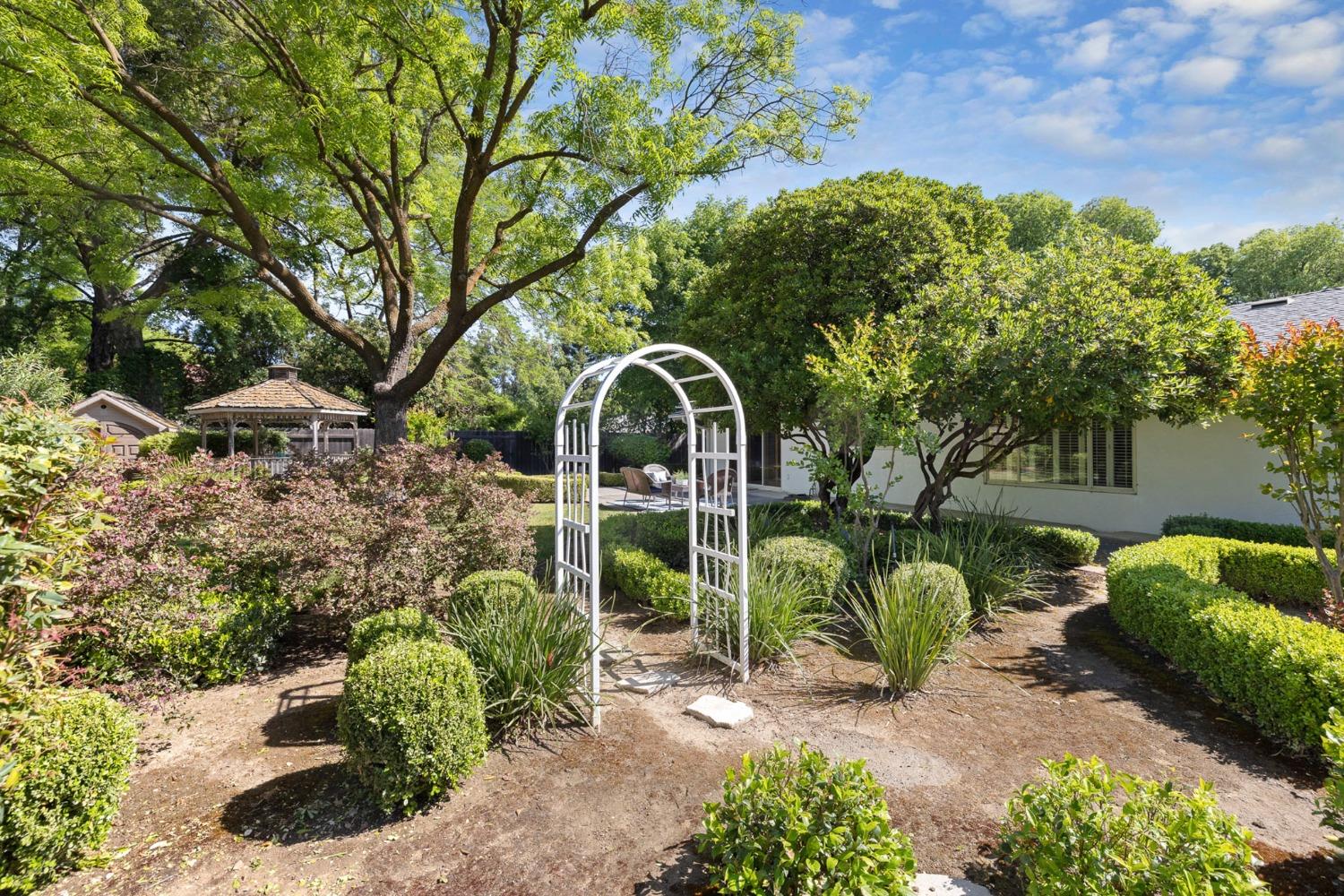 641 Cleveland Street