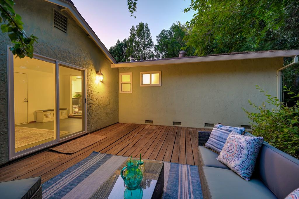 1434 Monarch Lane