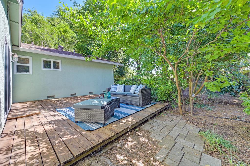 1434 Monarch Lane