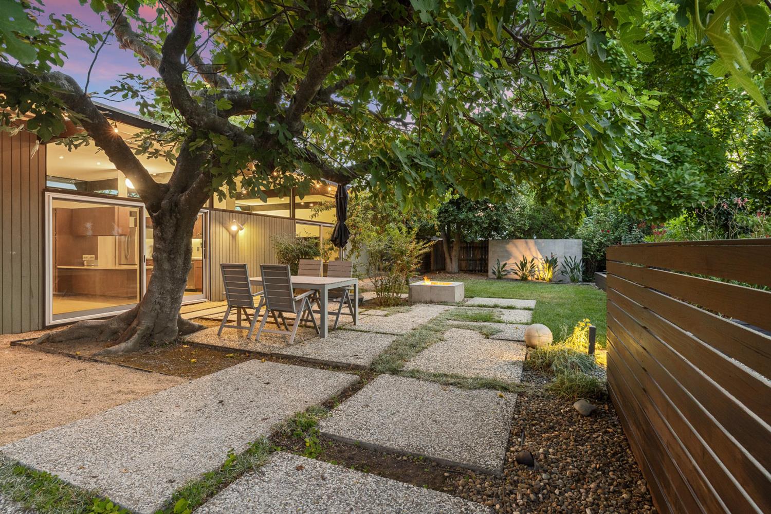 1213 Drexel Drive