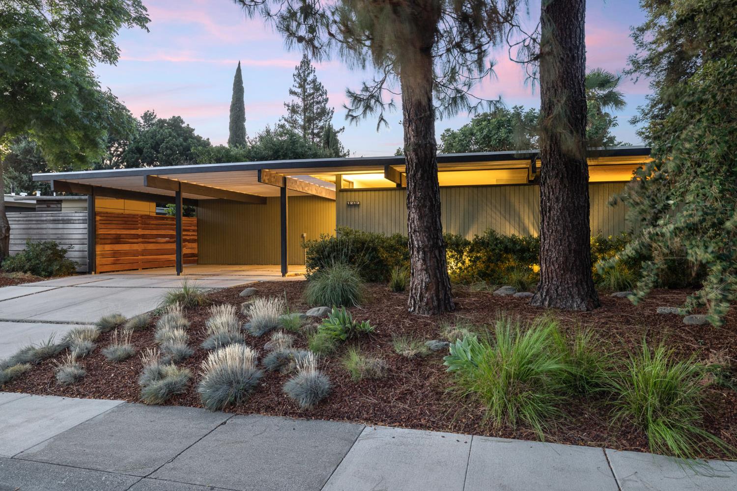 1213 Drexel Drive