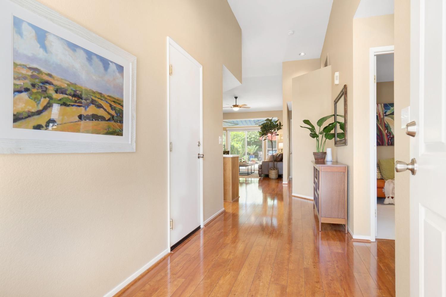 811 La Coruno Street