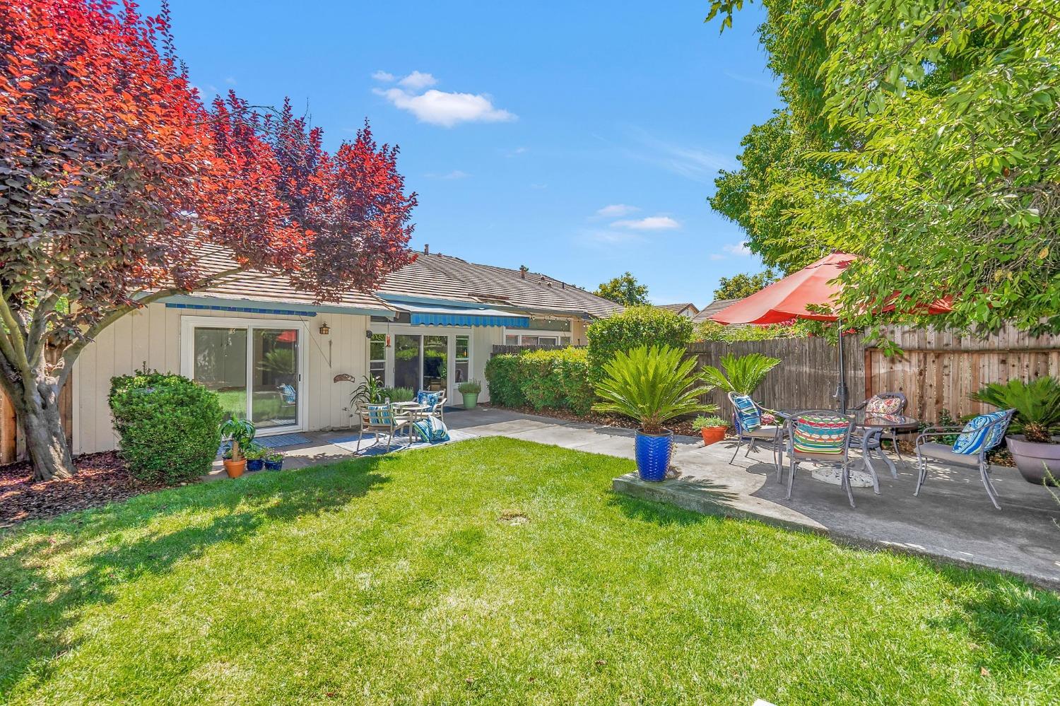 811 La Coruno Street