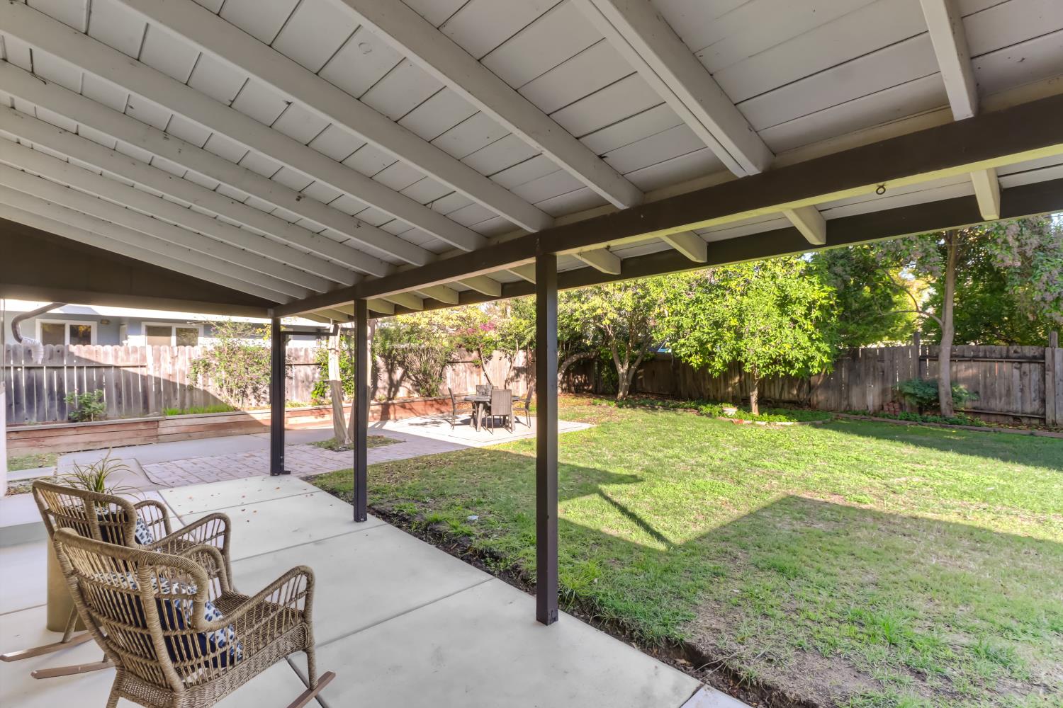 1302 Oak Avenue