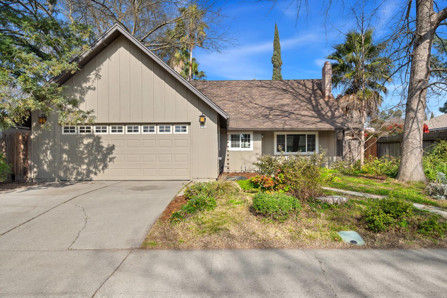 2727 Rubicon Avenue