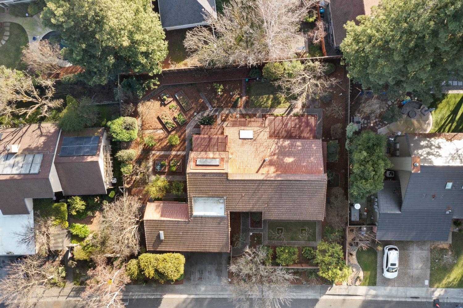 1327 Torrey Street