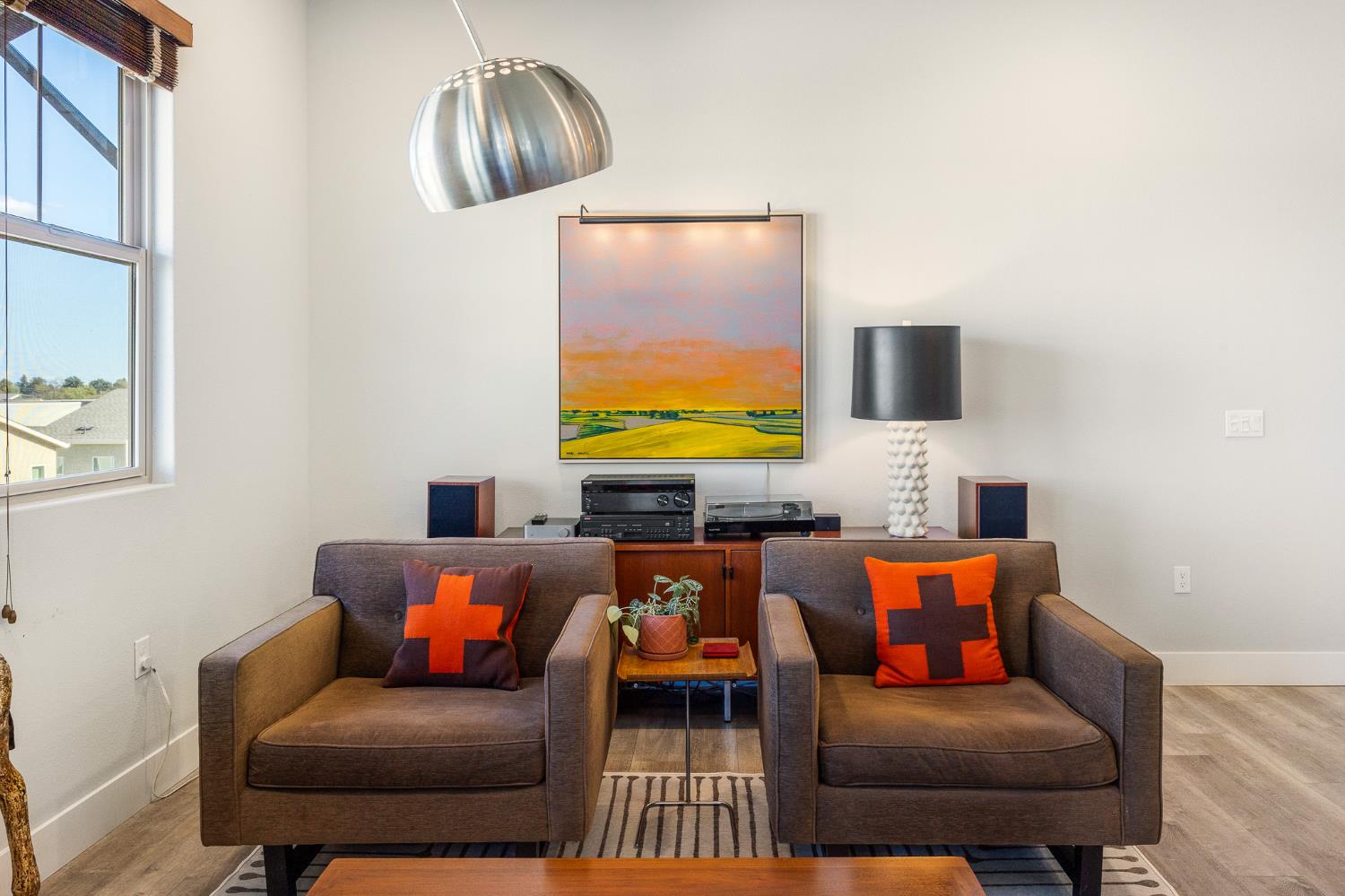 1661 Spring Street 433