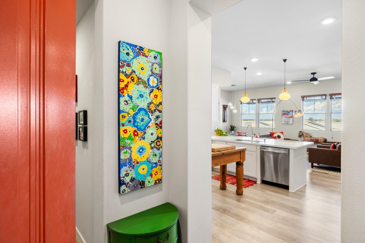 1661 Spring Street 433