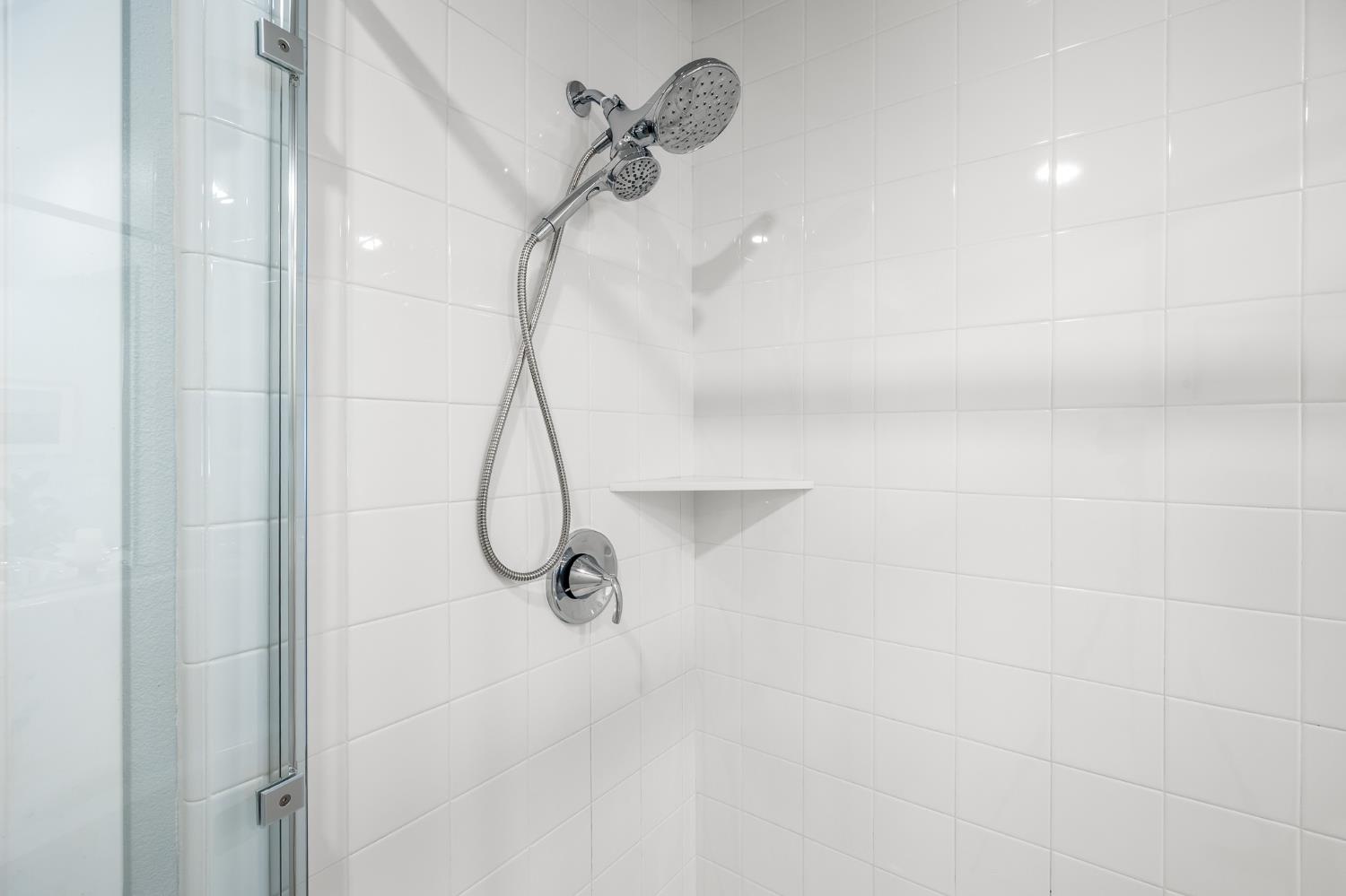 1661 Spring Street 433