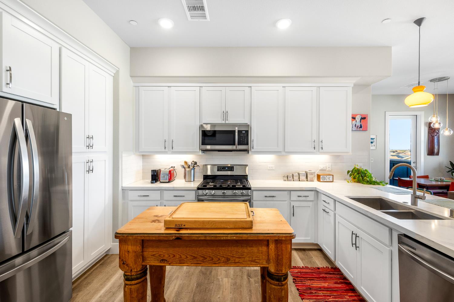 1661 Spring Street 433