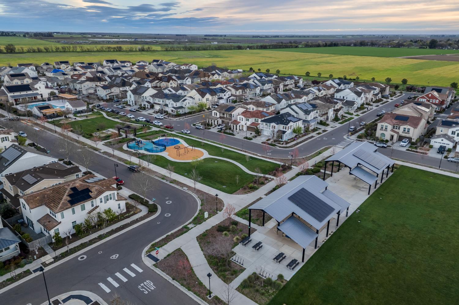 1661 Spring Street 433