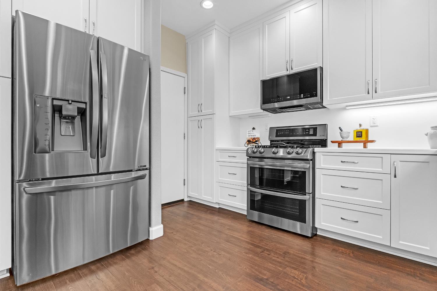 3326 Via Verde Terrace
