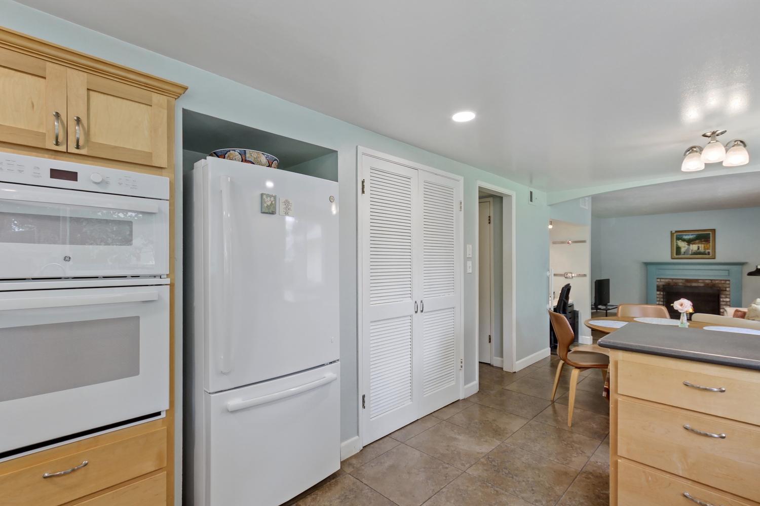 305 Cabrillo Avenue