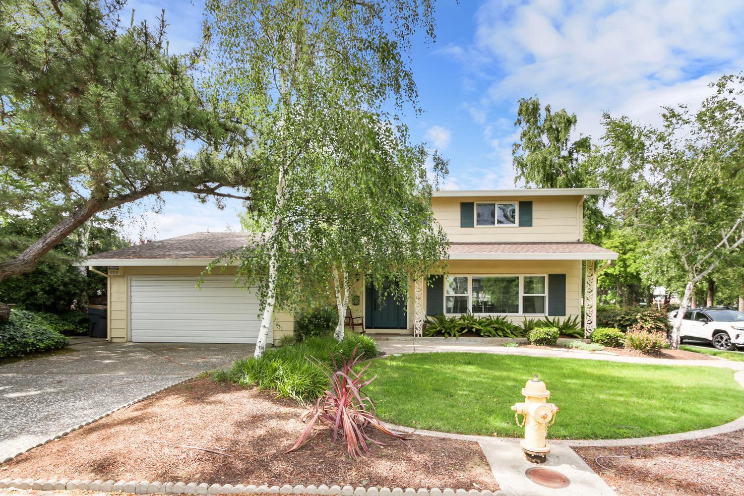 305 Cabrillo Avenue