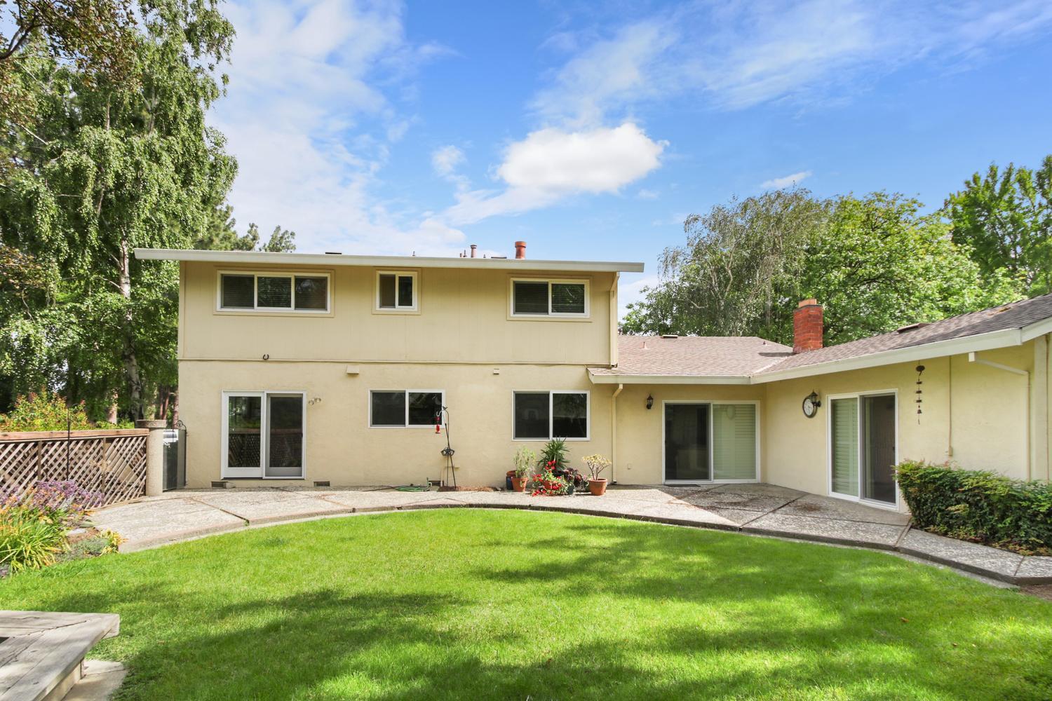 305 Cabrillo Avenue